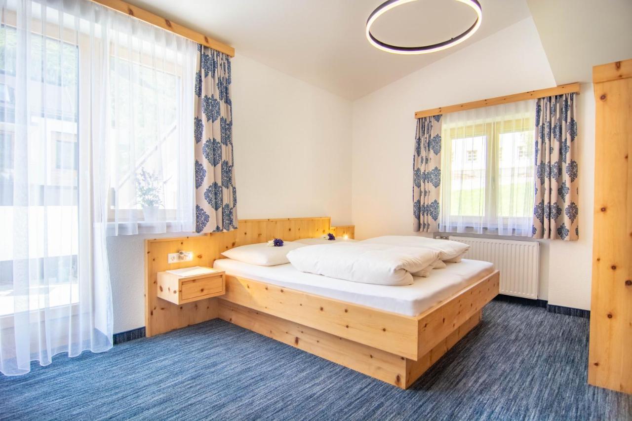 Koecks Bed & Breakfast Гальтюр Экстерьер фото
